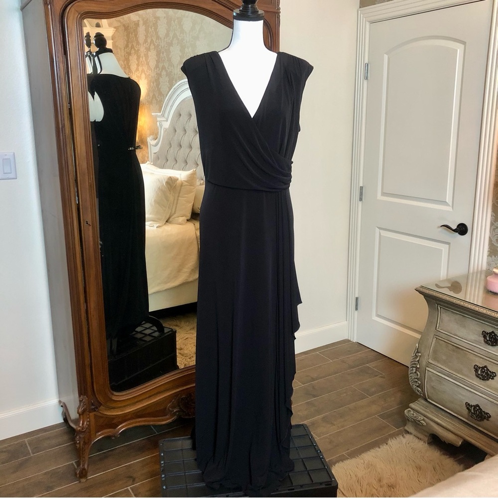 I.N. Studio black evening gown - Size 14 W